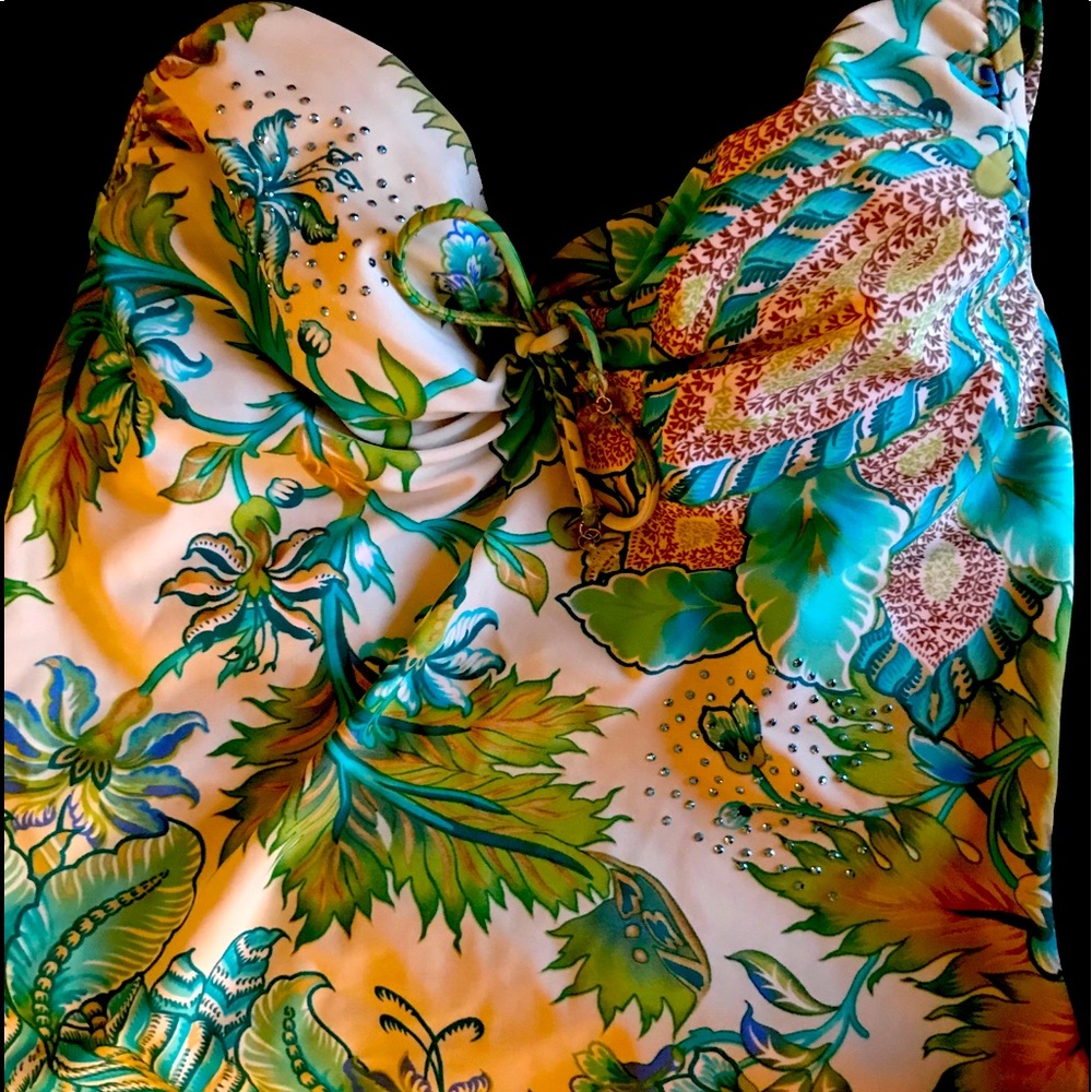 Size M Bikini Top